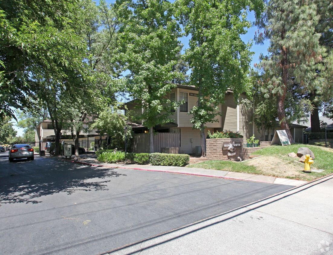 Primary Photo - Quail Vista Apartments