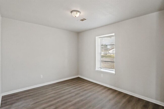 Building Photo - 12019 Sharpcrest St