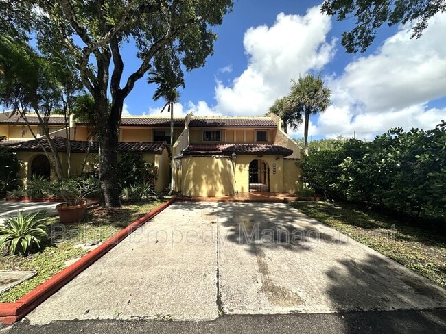 Photo - 3730 Alcantara Ave Apartment