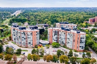 Building Photo - 2076 Sherobee Rd
