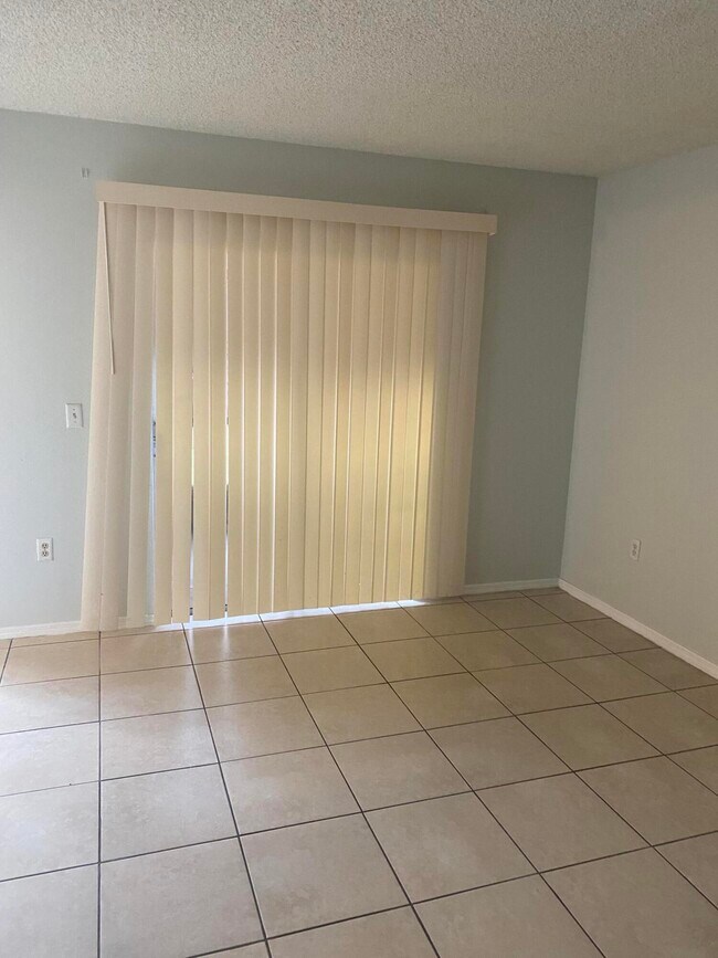 Foto del edificio - 2311 Pinewood Dr NE