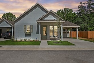 Building Photo - 33455 Buckshot Ln