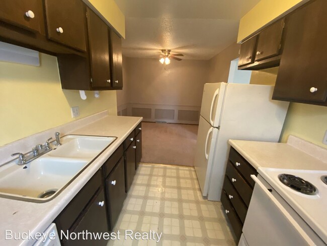 Foto del edificio - 1228 S Creek Ln