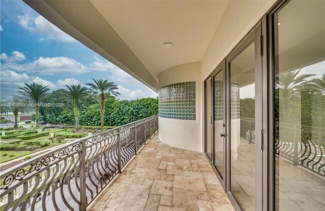 Foto del edificio - 14401 SW 63rd St