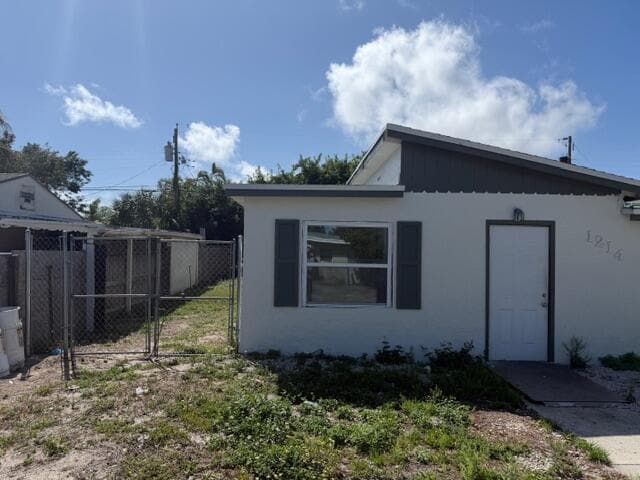 Building Photo - 1214 Highview Rd