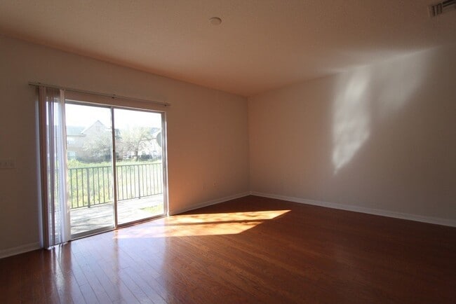 Photo - TOWNHOME West St. Petersburg, 3 Bedrooms, 2.5 Bathrooms, 2 Car Garage. I