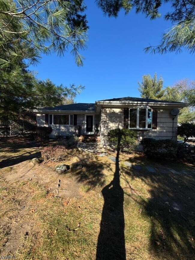 Foto del edificio - 273 Rea Ave Ext