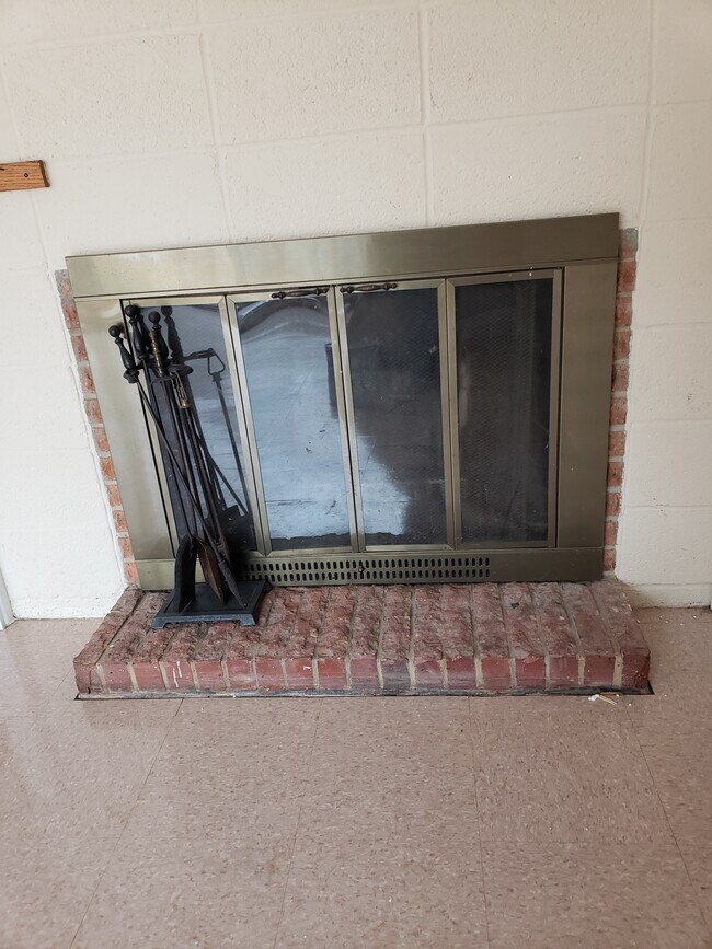 1 of 2 1/2 Fireplaces ! - 1112 Dunoon Rd
