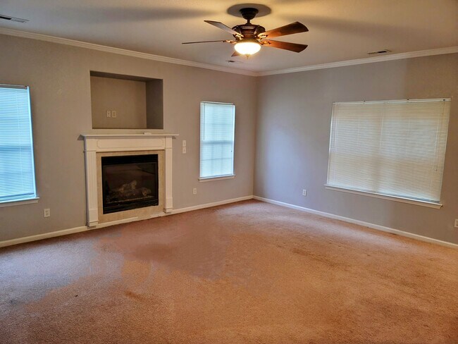 Foto del edificio - 501 Happy Acres Rd