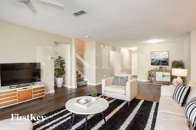 Foto del edificio - 3031 Greywood Ln