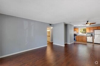 Building Photo - 507 NW 39th Rd
