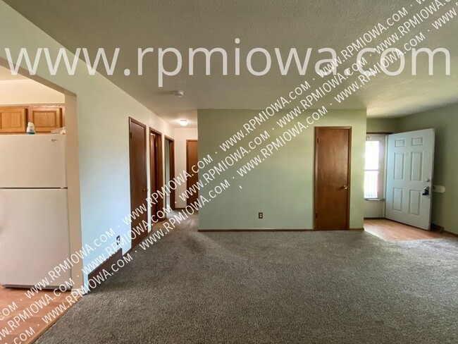 Foto del edificio - AFFORDABLE DUPLEX!! 2 Bedroom Duplex in An...