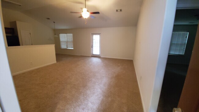 Foto del edificio - 108 Five Oaks Ct