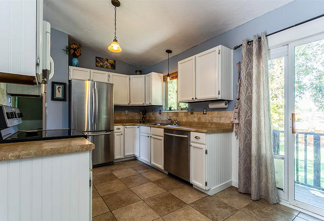 Kitchen 1 - 2782 1/2 Grant Ct