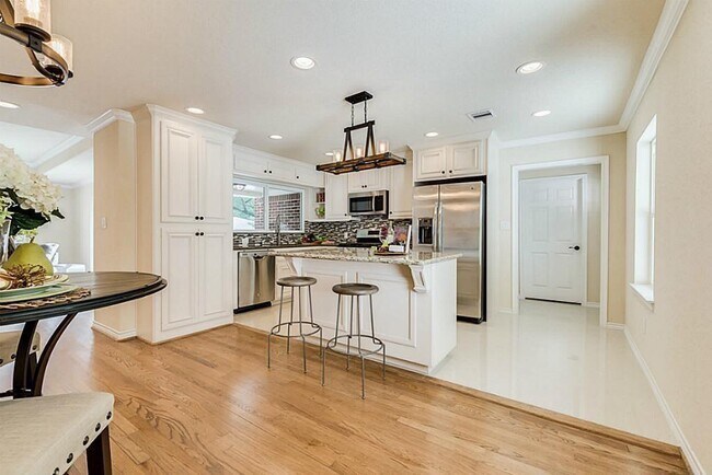 Foto del edificio - 4734 Benning Dr