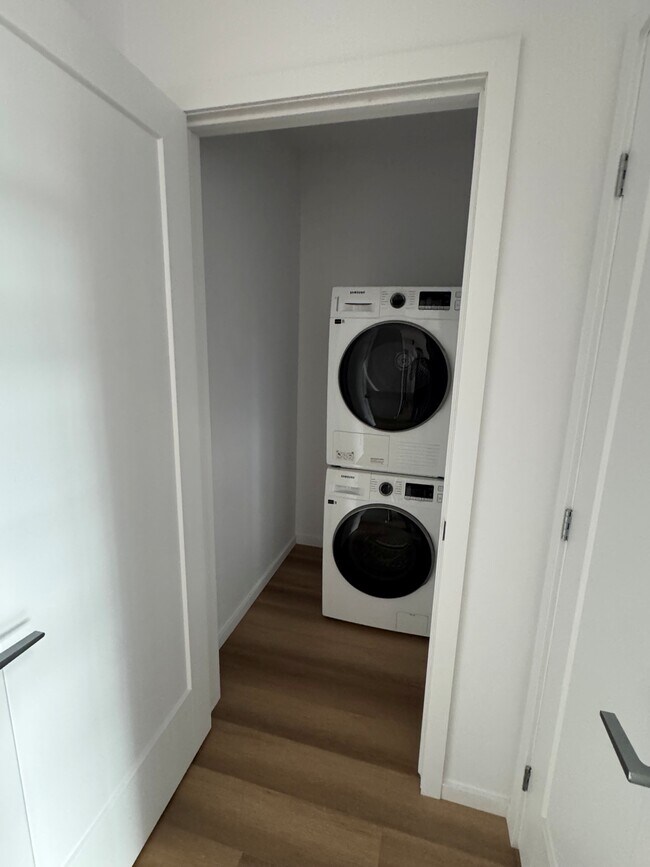 Photo du bâtiment - 88 Rue Jean-Talon E