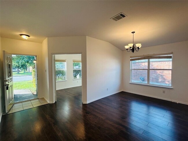 Foto del edificio - 600 McCarthur Dr