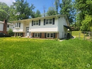 Building Photo - 13416 Tamarack Rd