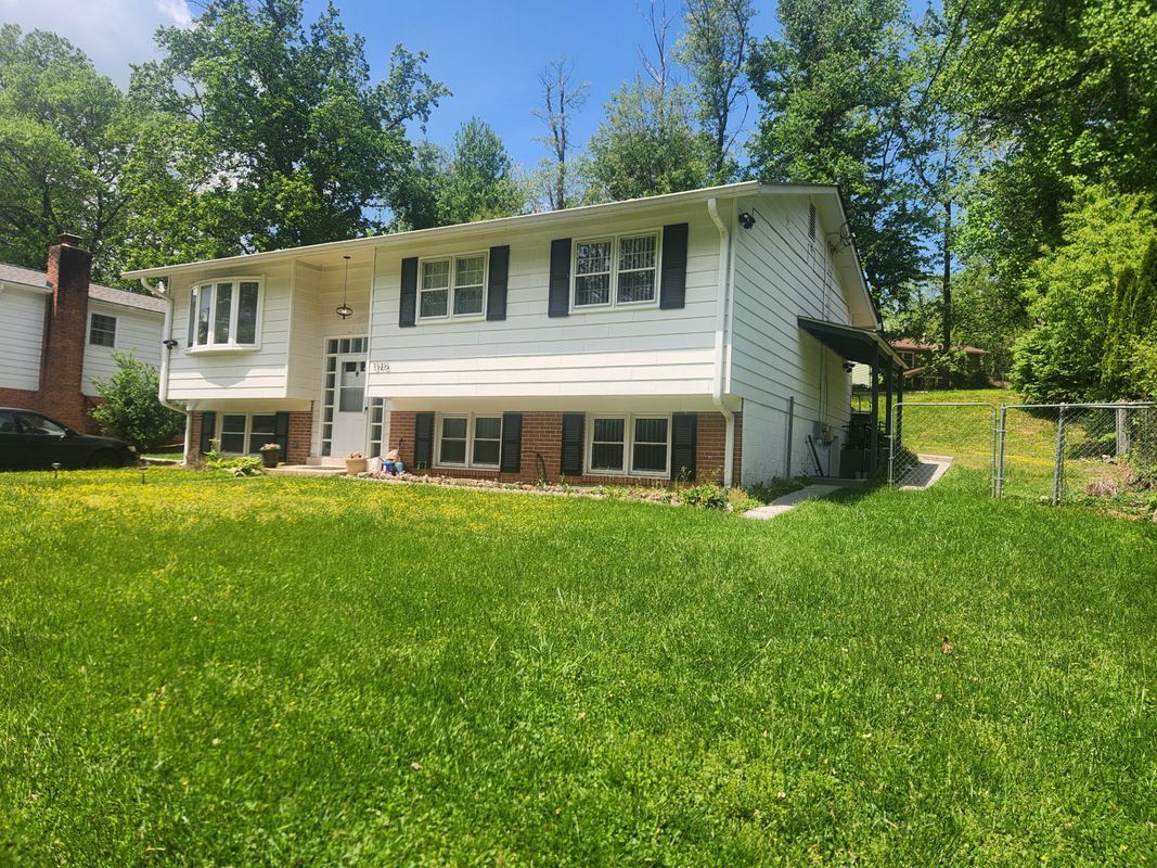 Primary Photo - 13416 Tamarack Rd