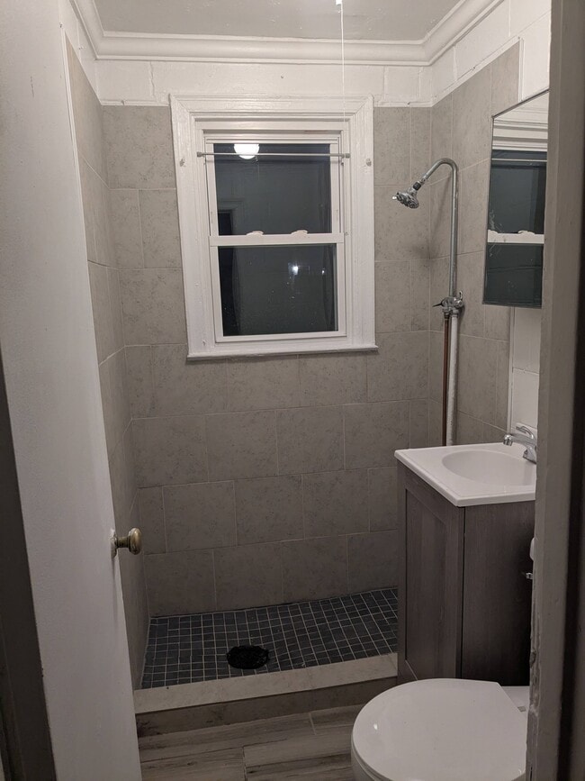 Building Photo - 2945 Schofield Ave