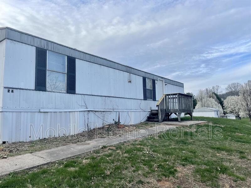 24 Red Fox Loop, Clyde, NC 28721 House Rental in Clyde, NC