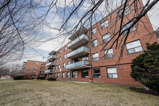 Building Photo - 25 Eccleston Dr