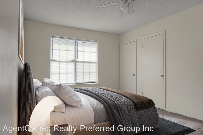 Building Photo - 2 br, 1.5 bath House - 8337 Planters Knoll