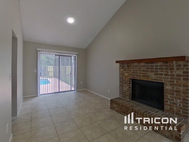 Foto del edificio - 7914 Tumblestone Dr
