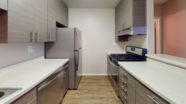 Interior Photo - Huntington Vista