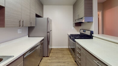 Interior Photo - Huntington Vista