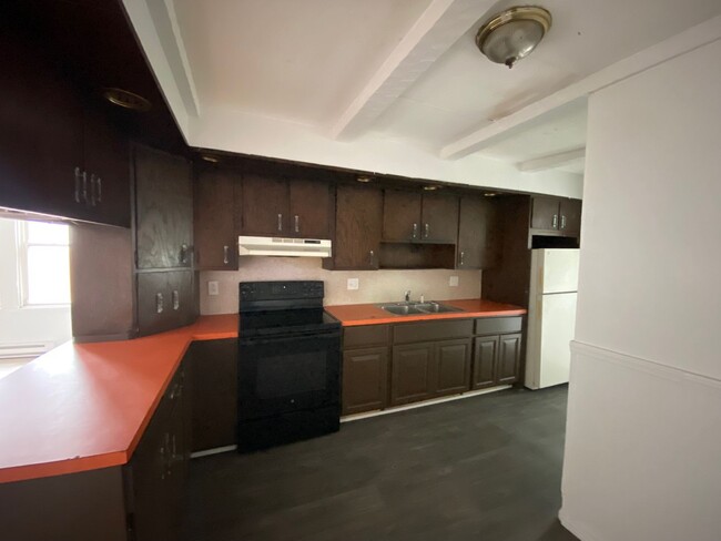 Building Photo - 1114 Mifflin St