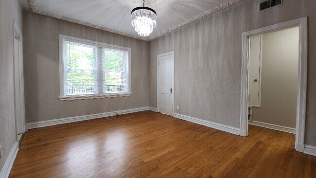 Foto del edificio - 7507 Oxford Dr