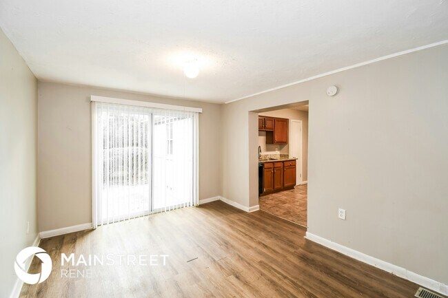 Foto del edificio - 6418 Ballejo Ct N