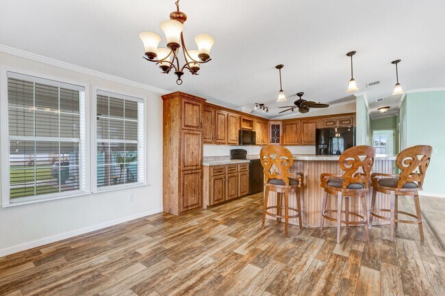 Foto del edificio - ** HENDERSON CREEK PARK ** 3 BED / 2 BATH ...
