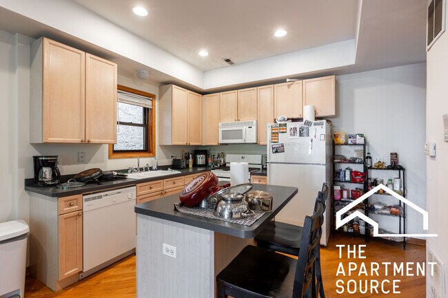 Foto del edificio - 2714 N Wayne Ave