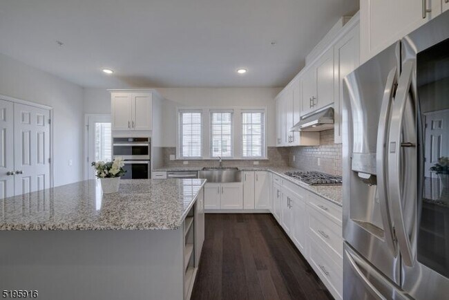 Building Photo - 32 Ambrosia Ct