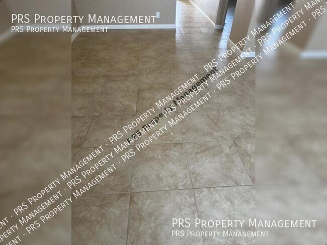 Foto del edificio - 5812 E Albany St