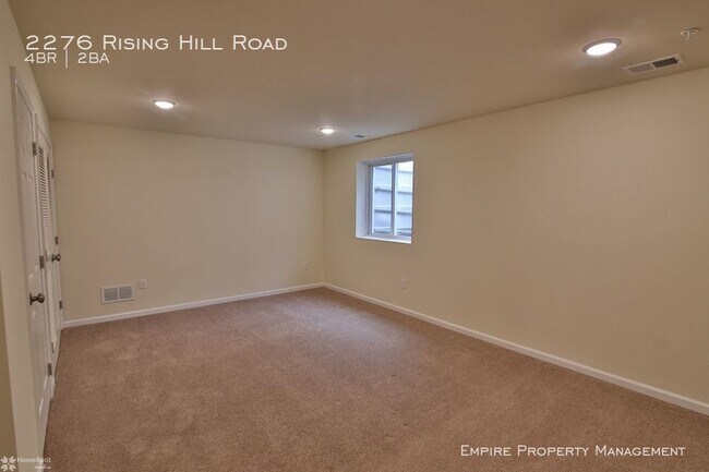 Foto del edificio - 2276 Rising Hill Rd