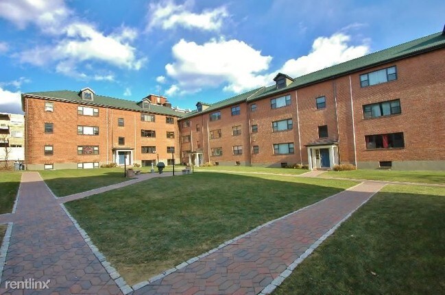 Building Photo - 112-116 Longwood Ave