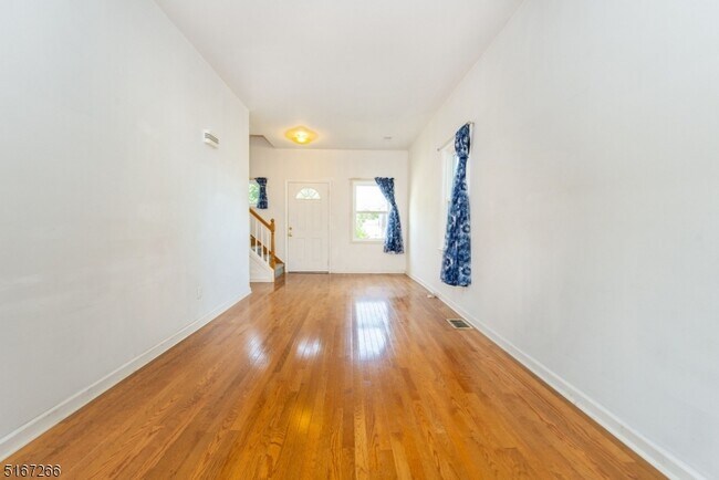 Foto del edificio - 99 Chesapeake Ave