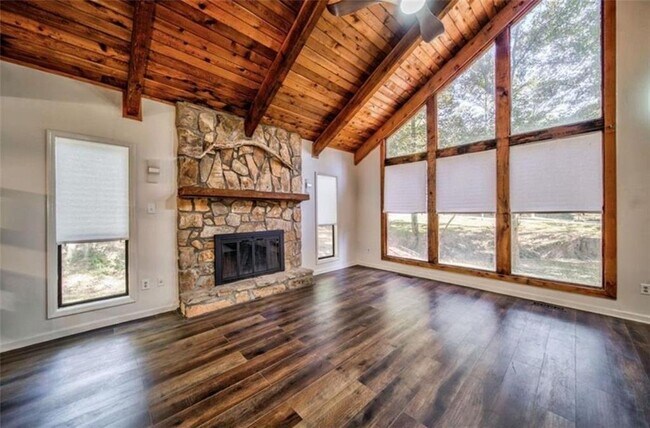 Foto del edificio - 2915 Creek Park Dr