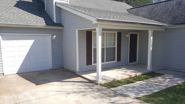 Building Photo - 6764 Biscayne