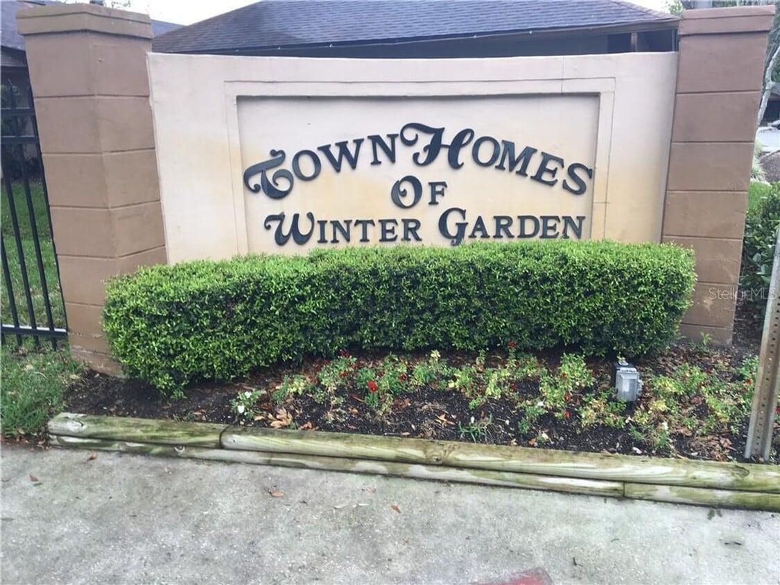 Building Photo - 2 Bed/2 Bath Villa in Townhomes of Winter ...