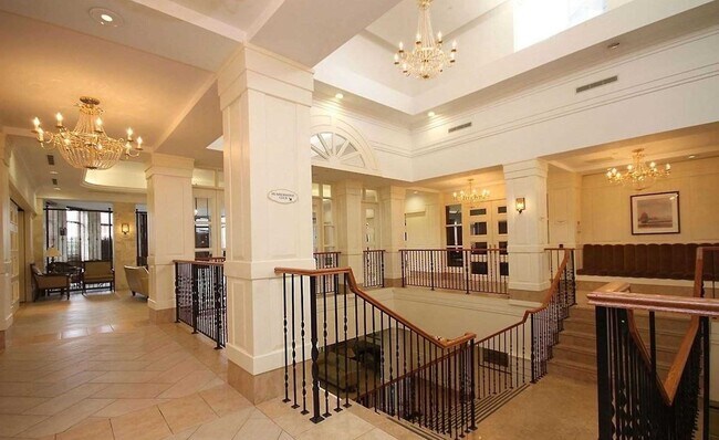 Photo du bâtiment - 710 Humberwood Blvd