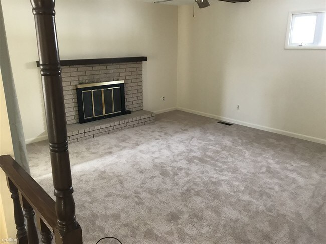 Building Photo - 35133 Drake Heights Dr