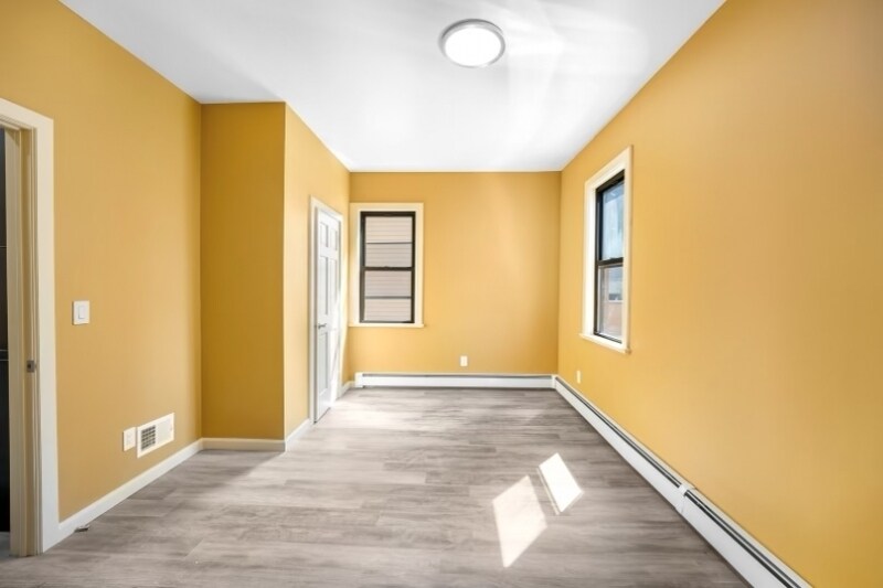 Primary Photo - 116 Paine Ave