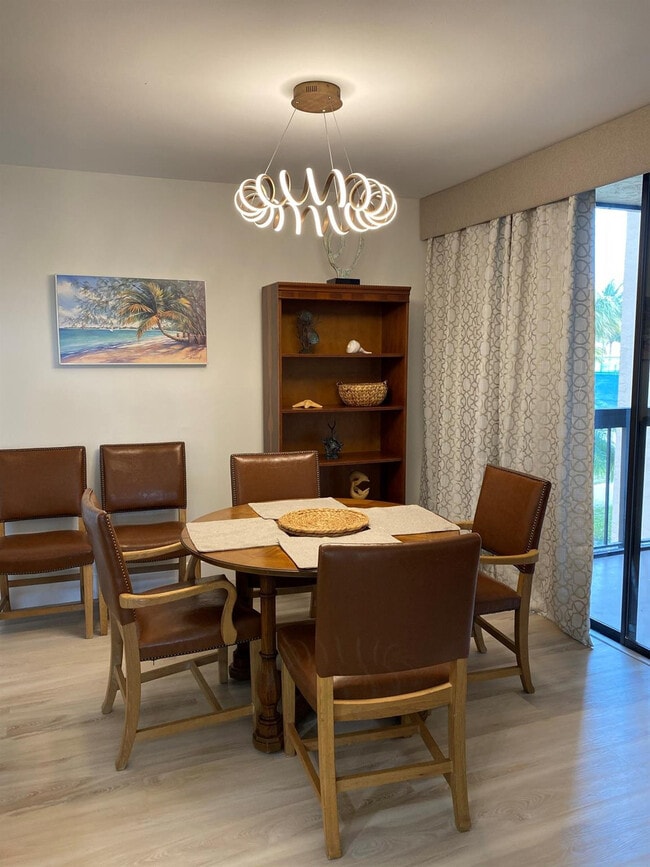 Building Photo - 955 Dotterel Rd