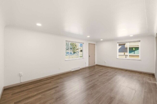 Foto del edificio - Remodeled 2-Bed 1-Bath Home in Park Hill!