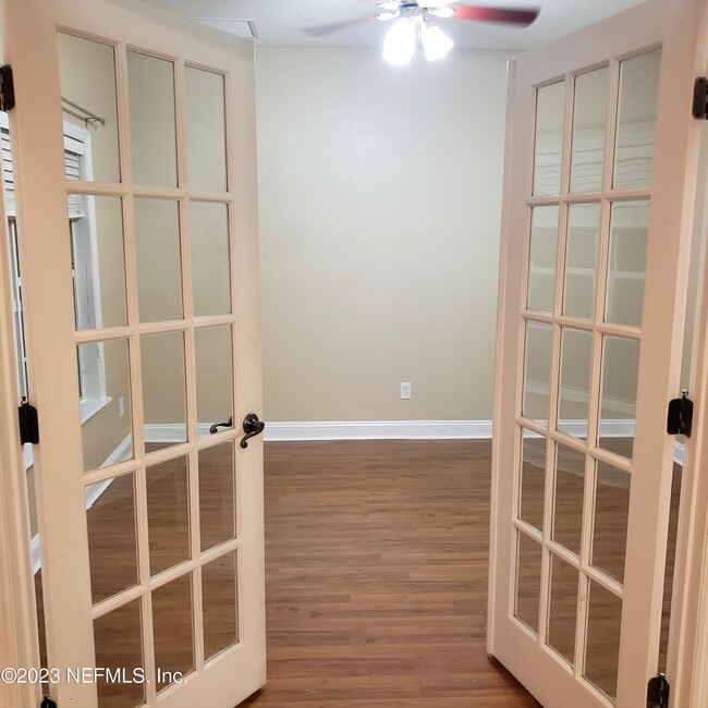 Building Photo - 12465 Blackwater Ct