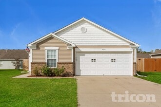 Building Photo - 454 Bourneside Dr